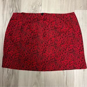 NWOT vintage y2k red black animal print mini skirt by I.L.U. Slight stretch sz11
